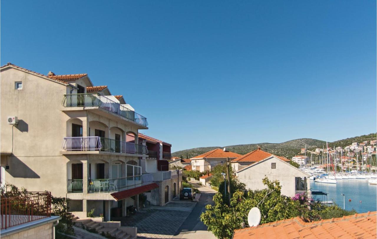 2 Bedroom Cozy Apartment In Marina Exterior foto